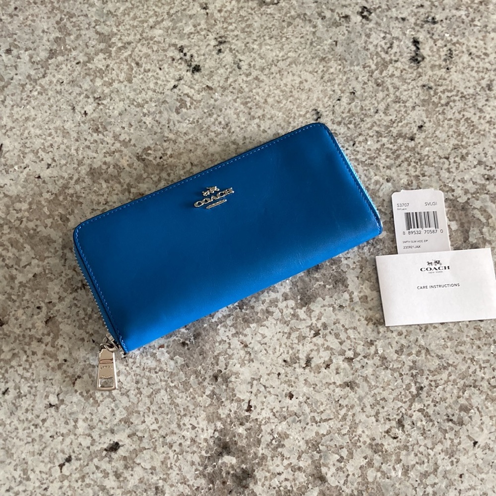 NWT COACH Accordion Zip Wallet Blue with Silver tone Accents - Picture 2 of 15